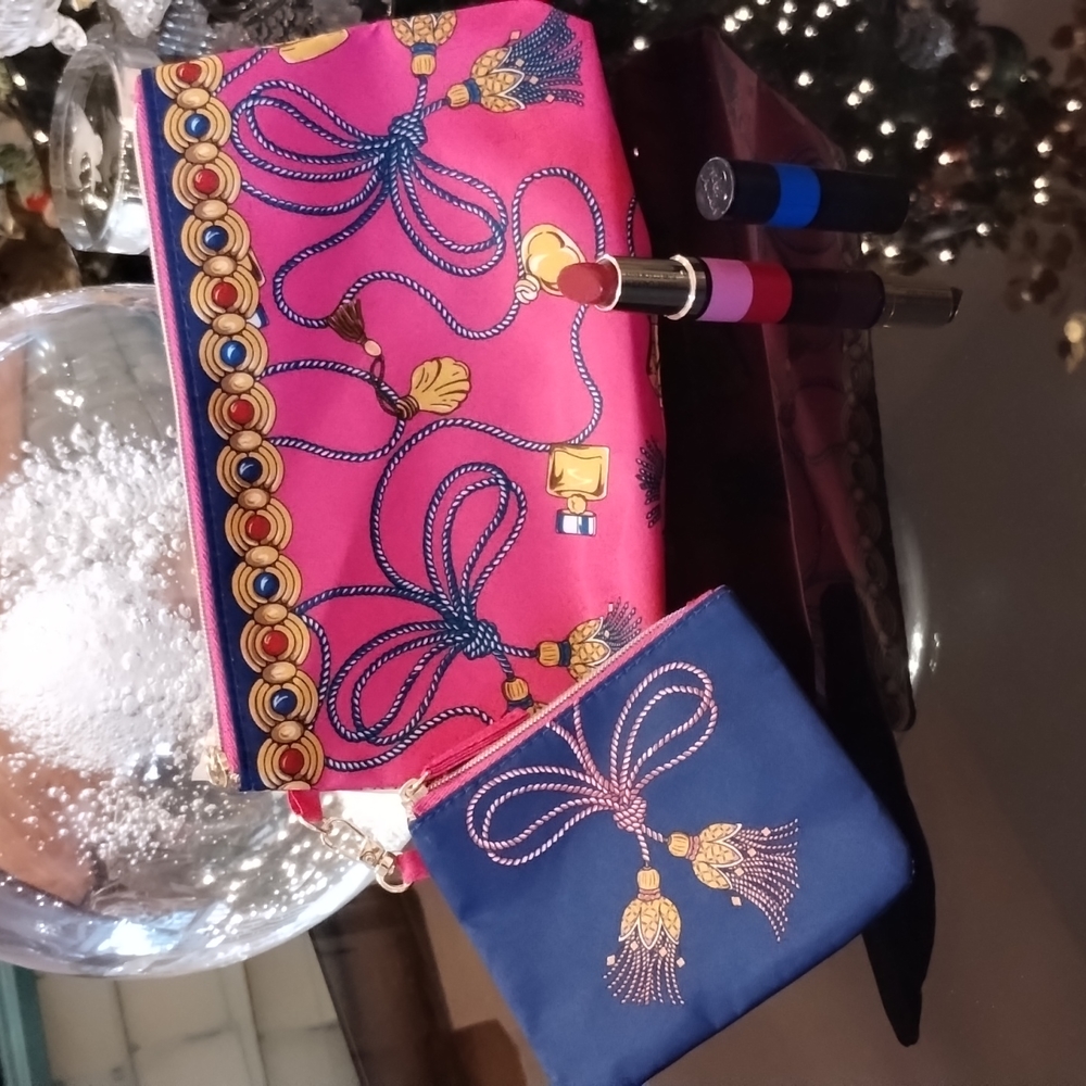 Estee Lauder Makeup Bags with lipstick